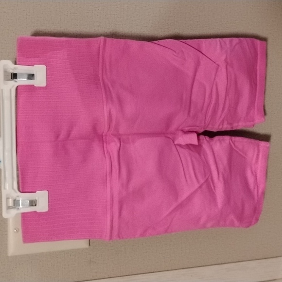 *SOLD* 🌸Free People Movement Hot Pink Bike Shorts XSmall - Picture 2 of 10